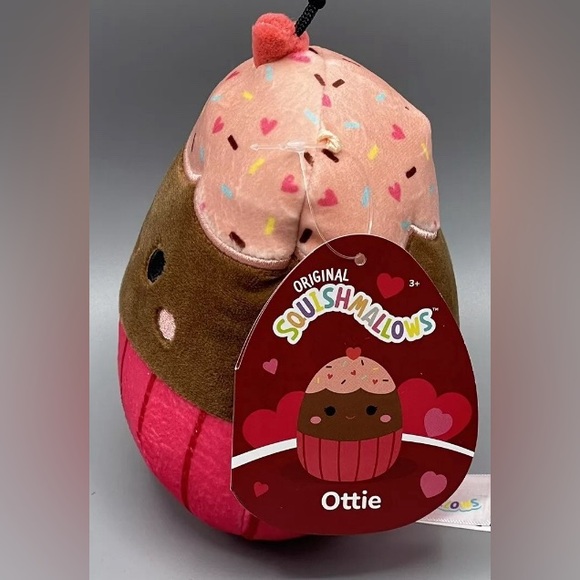NWT 12” Ottie the Chocolate Cupcake Squishmallow — Valentines Day Collection - Picture 4 of 5